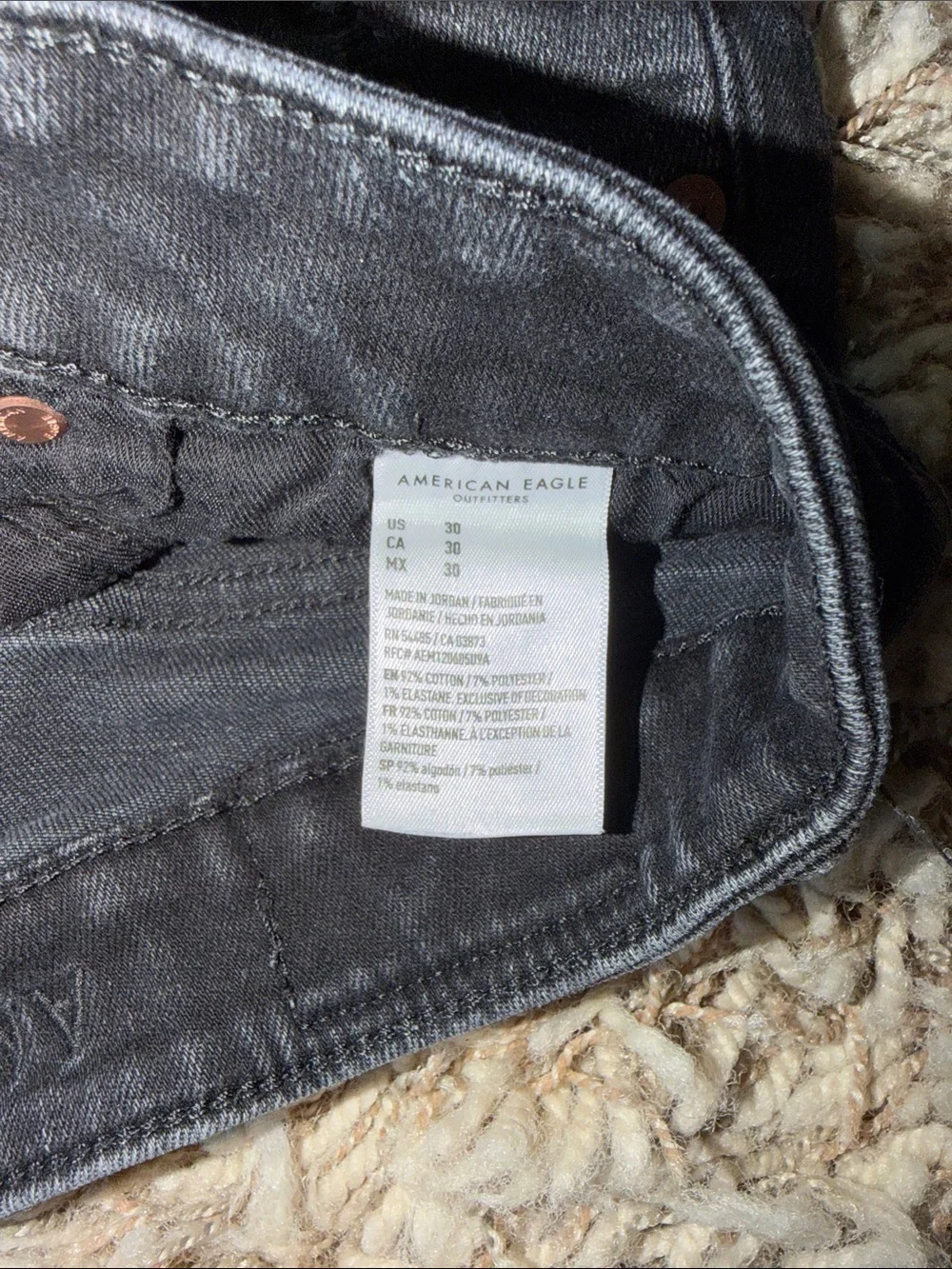 American Eagle Outfitters Black Airflex Mens Denim Shorts Distressed Size 30